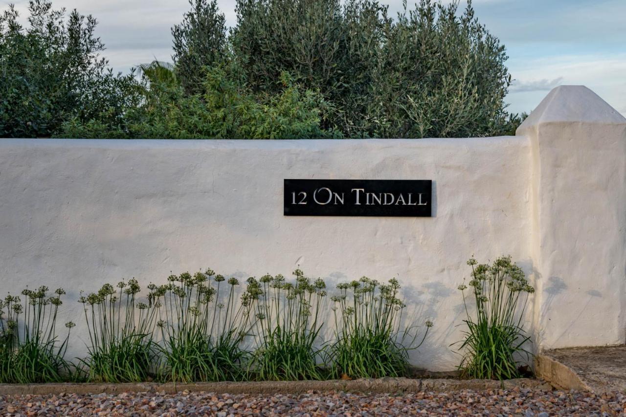 12 On Tindall McGregor Exterior photo